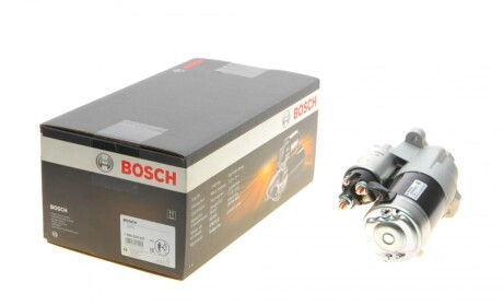 Стартер BOSCH 1 986 S00 921