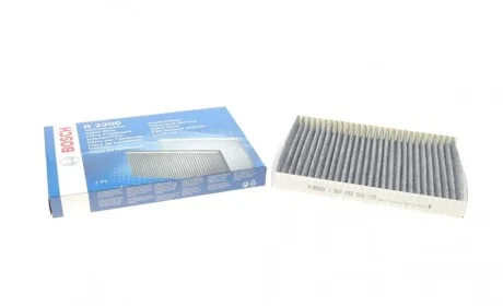Фильтр салона VW Golf IV/Skoda Octavia/Audi A3 1.0-3.2 92-10 (угольный) BOSCH 1 987 432 300