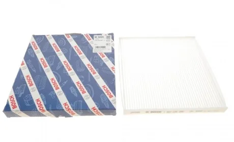 Фільтр салону Jeep Cherokee 2.0/2.2/3.2D 13- BOSCH 1 987 435 095