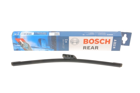 Щетка стеклоочистителя бескаркасная задняя Aerotwin Rear 300 мм (12") BOSCH 3 397 013 048 (фото 1)