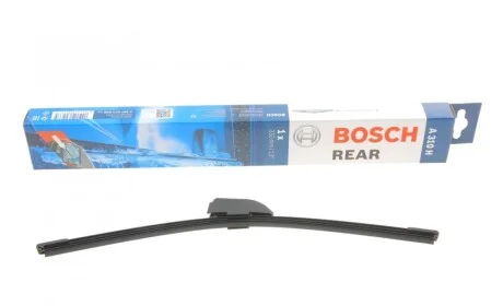 Щетка стеклоочистителя (задняя) (330mm) Alfa Romeo Stelvio/Hyundai i30 11- BOSCH 3 397 013 049