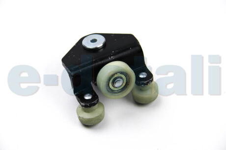 Ролик дверей MB 207-410 средн. (к-кт) BSG BSG 60-975-020