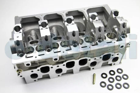 Головка блока цилиндров T5 1.9TDI 03-/Caddy 1.9TDI/2.0SDI/TDI 04- BSG BSG 90-110-002