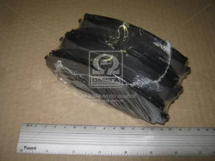 Колодки гальмівні дискові передні TOYOTA AURIS (_E15_) 06-12, COROLLA Saloon (_E15_) 06- CHAMPION 572598CH