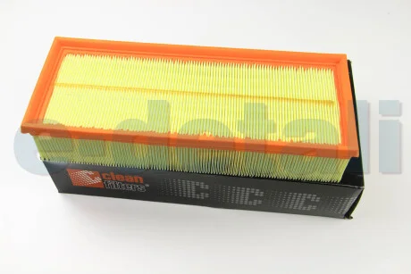 Фільтр повітряний Caddy III/Golf V/Passat B6/Octavia 1.9/2.0TDI CLEAN FILTERS MA1356