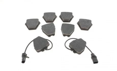Колодки тормозные (передние) Audi A4 97-01/A6 97-05/VW Passat B5 00-05 (Trw) (+датчики) Delphi LP1703