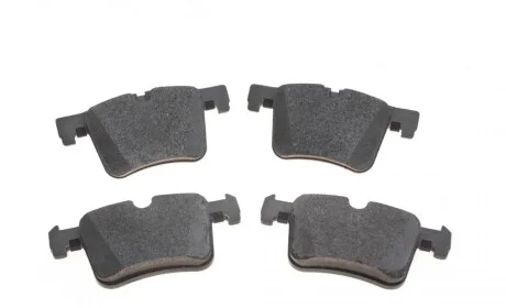Колодки тормозные (передние) BMW 1 (F20-21)/2 (F22/F87/F45-46)/3 (F30-31/F34/F80)/4 (F32/F36)/X3 11- Delphi LP2234