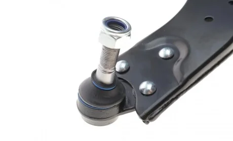 Рычаг подвески (передний/снизу) (R) Ford C-Max 07-10/Focus/Volvo C30/C70/S40/V50 04-12 (с шаровой) Delphi TC2109