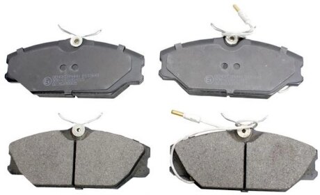 Дискові гальмівні колодки, компл. (GDB1030 GDB425 C1R007ABE FDB406 SP1483 0208.12) Denckermann B110641