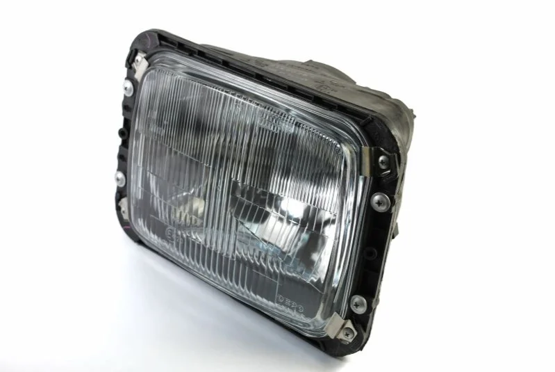 Фара R DEPO 440-1112R-LD3E (фото 1)