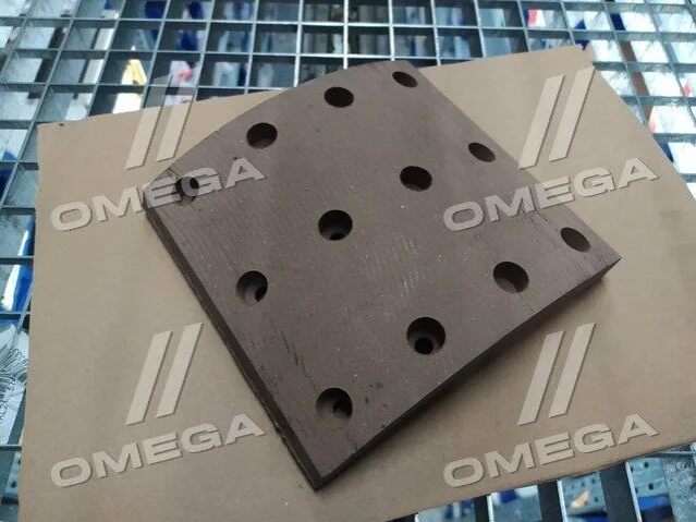 Накладка тормозов. КамАЗ-6520 ЕВРО сверл. R0 15/18 <ДК> Dk-Дорожная Карта 6520-3501105 (фото 1)