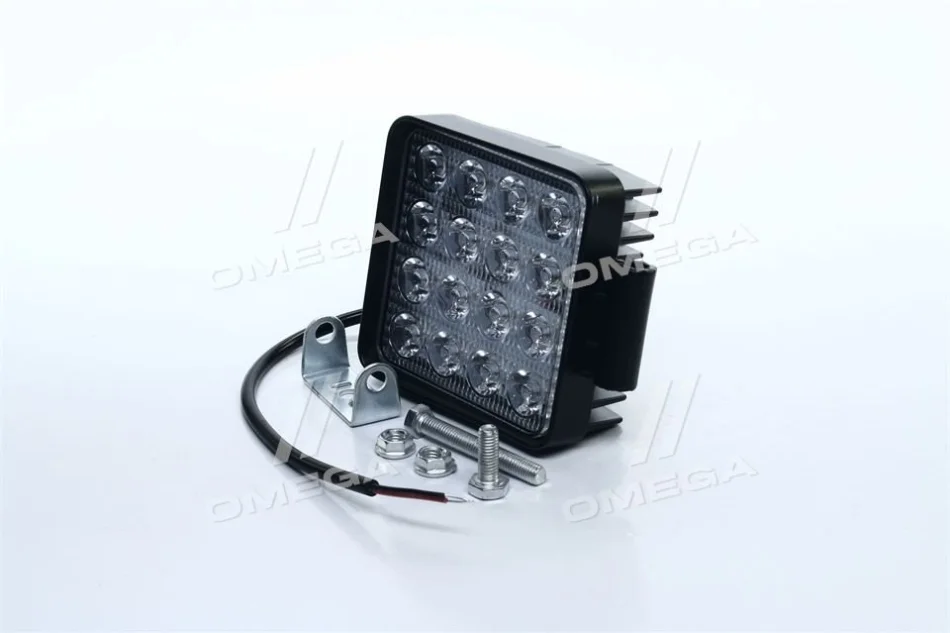 Фара LED прямокутна 48W, 16 ламп, 110 * 110мм, вузький промінь <ДК> Dk-Дорожная Карта DK B2-48W-A SL (фото 1)