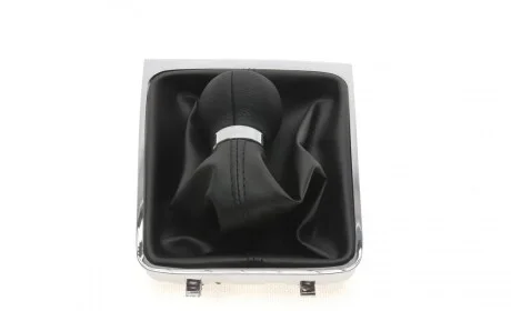 Рукоятка рычага КПП VW Passat 10-14 (+ чехол) DPA 77111635402