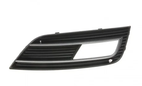 Вставка бампера (під протитуманку) Audi A4 08-15 (R) DPA 88071820502