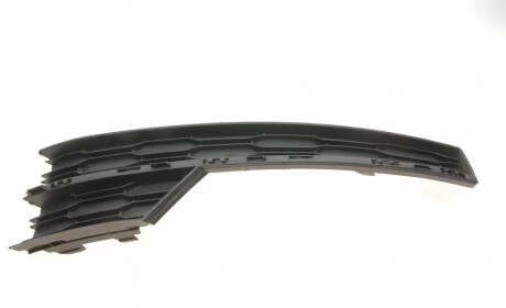 Вставка бампера (под противотуманку) Skoda Octavia 18- (R) DPA 88071839802