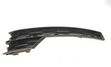 Вставка бампера (под противотуманку) Skoda Octavia 18- (R) DPA 88071839802
