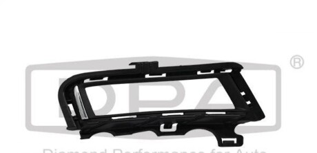 Рамка противотуманной фары правая VW Golf VII (5G1, BQ1, BE1, BE2) (12-) DPA 88531166202