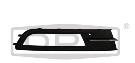 Решетка противотуманной фары правой с полосой VW Passat (14-) DPA 88541793502