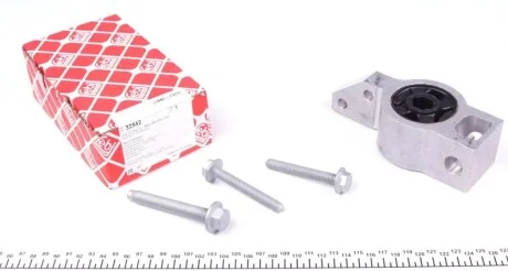 Сайлентблок важеля (переднього/ззаду) VW Caddy 03- (L) FEBI BILSTEIN 32542