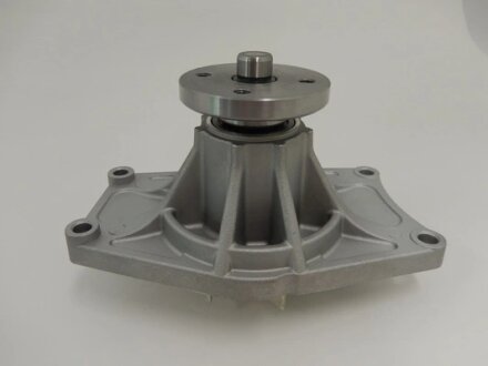 Насос водяний Hyundai HD 72/78 3.9 (D4DD/DB) GMB GWHY206A
