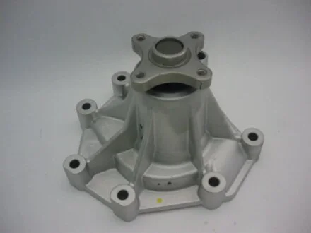 Насос водяной Hyundai H-1 2.5 CRDi 02-/06-/08-/ Kia Sorento 2.5 CRDi 02-11 (GWHY GMB GWHY21A