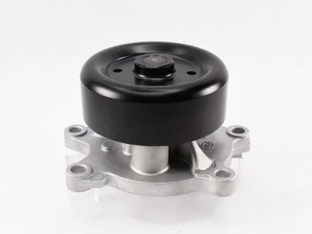 Насос водяной Nissan Juke 1.6 10-/14-/ Qashqai 2.0 14-/ X-Trail 14- GM GMB GWN116A