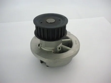 Насос водяной Opel Astra F 1.4 96-01/Vectra B 1.6 95-02 (GWO16A) GMB GWO-16A