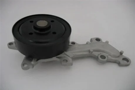 Насос водяной Toyota Corolla 1.3 08-14 GMB GWT149AM