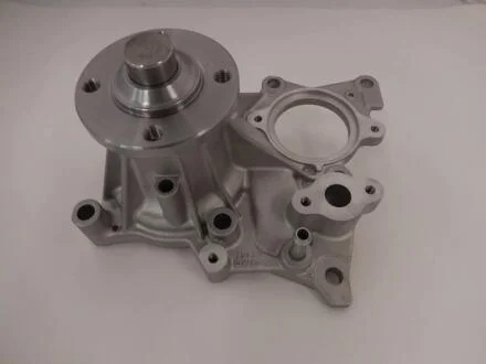 Насос водяний Toyota Fortuner 2.8 D 15-/ Hilux 2.4/2.8 D 15-/18-/20-/ Land Cruiser Prado 2.8 D-4D 18-20- (GWT161A) GMB GWT-161A