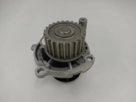 Насос водяний Audi A3 1.6/1.8 96-12/ A4 1.6/1.8 94-04/ VW Golf 1.6/1.8 97-08 GMB GWVW24A