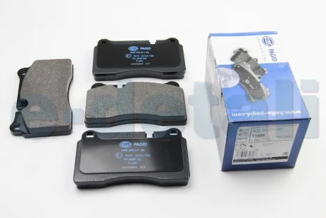 Тормозные колодки дисковые комплект; передняя. HELLA 8DB355011851