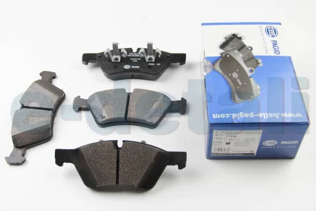 Гальмівні колодки пер. W164 ML/X164 GL 05> HELLA 8DB355012-011