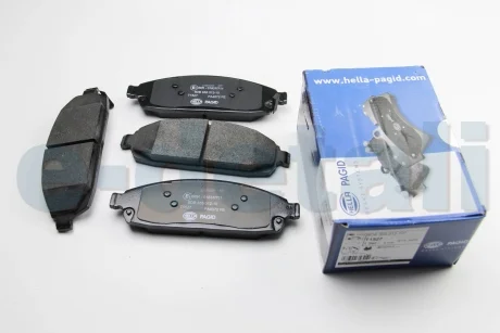 Тормозные колодки Grand Cherokee/Commander 05-10 3.0-5.7 HELLA 8DB355012-101