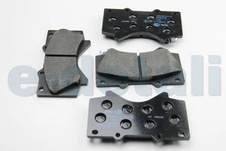 Тормозные колодки дисковые комплект; передняя. HELLA 8DB355013151