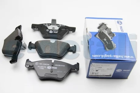 Тормозные колодки дисковые комплект; передняя. HELLA 8DB355015031