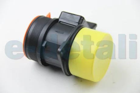 Витратомір повітря Berlingo/Expert 1.9D(DW8)/2.0HDi HELLA 8ET009142-101