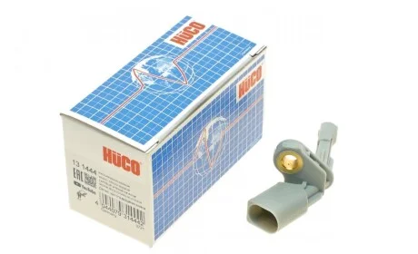 Датчик ABS (задній) VW Golf VI/Passat/Tiguan/Touareg 1.2-3.6 06- (R) (HÜCO) HITACHI 131444