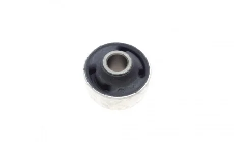 Сайлентблок важеля (переднього/ззаду) VW Golf 83-02 HUTCHINSON 590049