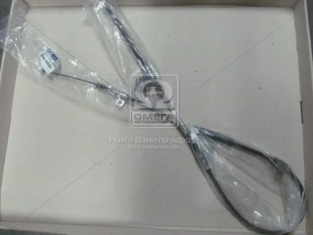 Трос гальма стоянки правий Hyundai/Kia/Mobis 597704H730