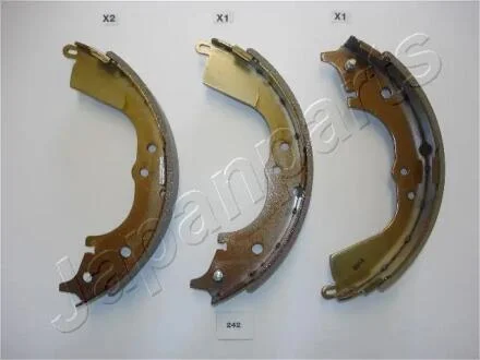 TOYOTA щоки гальмівні HIACE IV 95- JAPANPARTS GF-242AF