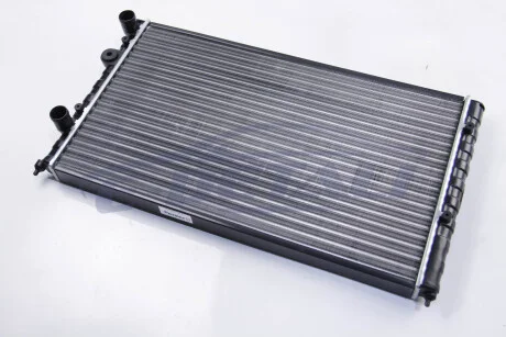 Радиатор охлаждения VW Caddy 95-04/Polo 95-01 1.6i/1.9D (628x377x34) JP GROUP 1114203800