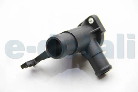 Фланец системы охлаждения Audi 80/100/A6-97 (от помпы к мотору) JP GROUP 1114502000