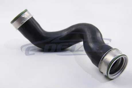 Патрубок интеркулера VW T5 1.9TDI 04-09 (лев) JP GROUP 1117705600