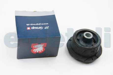 Сайлентблок задньої балки (передній) Omega 94-03 JP GROUP 1250100600