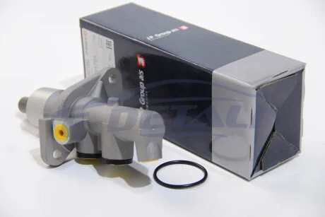 Тормозной цилиндр главный W201/202 (22.2mm) JP GROUP 1361100100