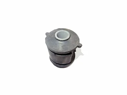 KAUTEK-TEKNOROT HYUNDAI С/блок задньої балки Accent II 00- Kautek HY-BS044