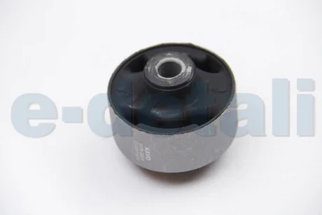 Сайлентблок рычага (переднего/снизу/спереди) Honda Accord VIII 2.0-2.4 16V 08-15 KAVO SCR-2033