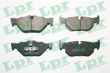 Комплект тормозных колодок из 4 шт. дисков LPR 05P1876