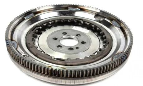 Демпфер зчеплення Skoda Octavia III 1.2/1.4TSI 08-, 77/81/90kw, CBZB, CAXA, CJZA, CYVB, DSG-7(DQ200) LuK 415 0682 09