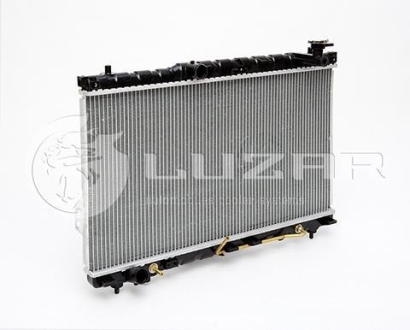 Радиатор охлаждения (алюм) Santa fe 2.0/2.4/2.7 (01-) АКПП LUZAR LRc HUSf00250 (фото 1)